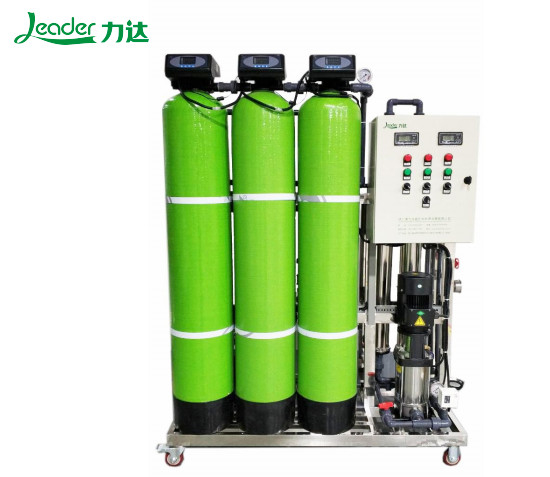500 Liter pro Stunden-Umkehr-Osmose-Wasseraufbereitungs-System-Wasserenthärter für das industrielle Trinken medizinisch